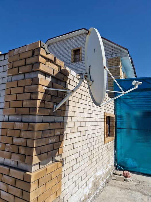 Продам спутниковую тарелку с ресивером.