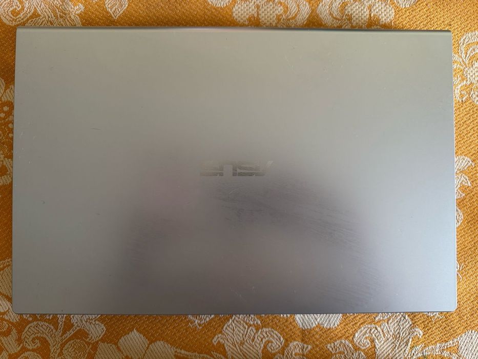 Продаю ноутбук  ASUS