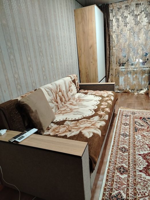 Продам диван почти новый