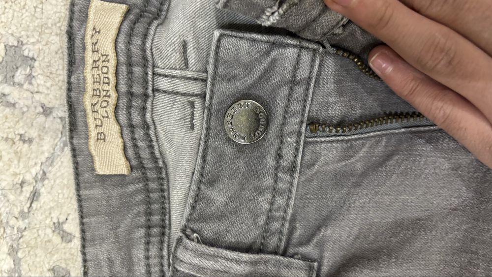 Джинсы BURBERRY Оригинал