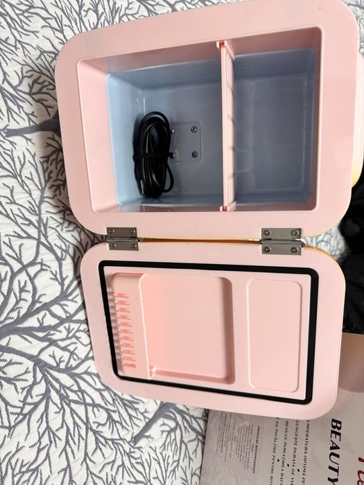 Mini frigider cosmetic Meloni – Beauty Fridge