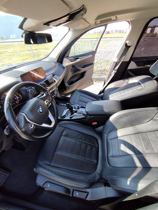 Vând BMW X3 sDrive