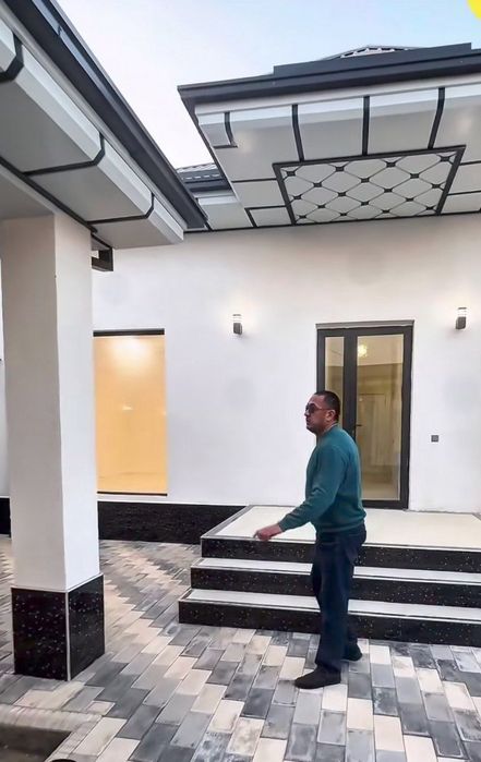 Карши Шахар марказидан коттедж
1 QAVAT: 1 
18 
MAYDONI: 2 S