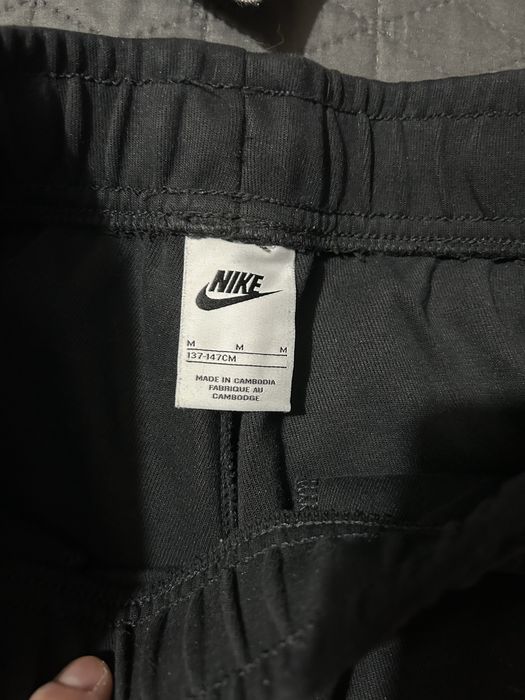 Nike tech fleece triple black