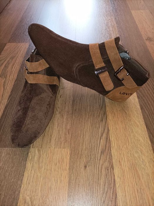 Ниски боти Levi`s, номер 44