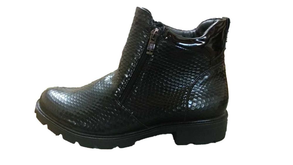 Ботинки женские новые