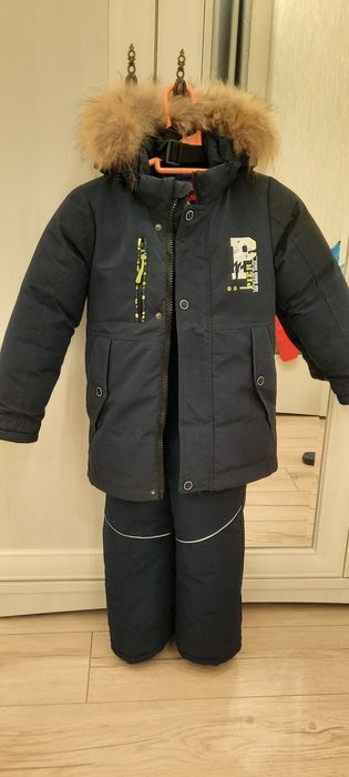 Продам детскую куртку зима