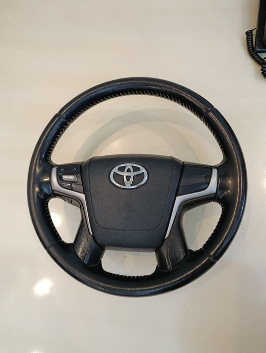 Продам руль Toyota Prado 150