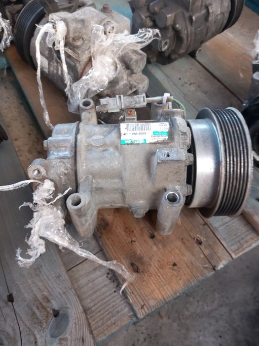 Compresor clima Renault Clio 3 1.2B cod: 8200819568 2005-2012
