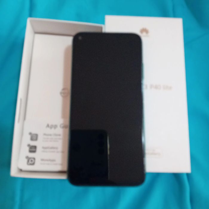 Huawei p40 lite, неразличим от нов!