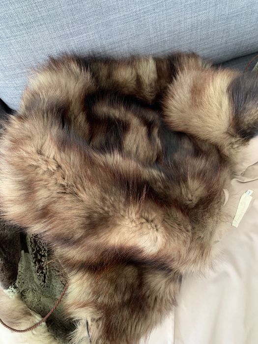 Шуба бобер, воротник-капюшон - соболь