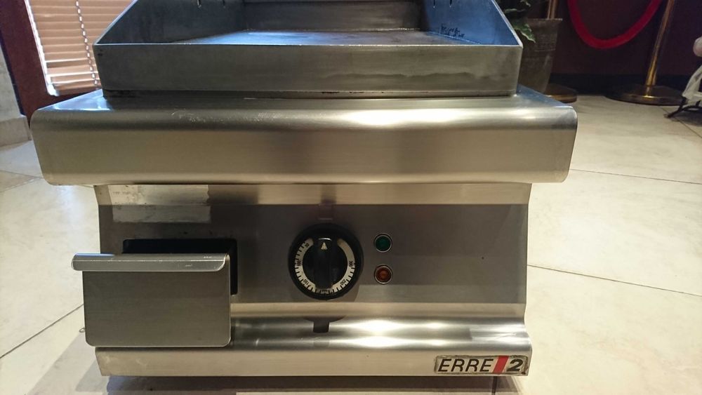 Грил плоча - гладка скара