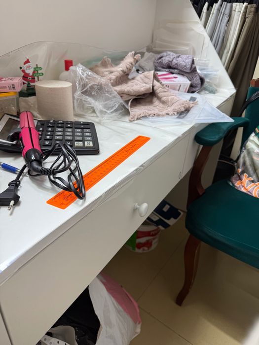 Шкаф для бутика, офиса