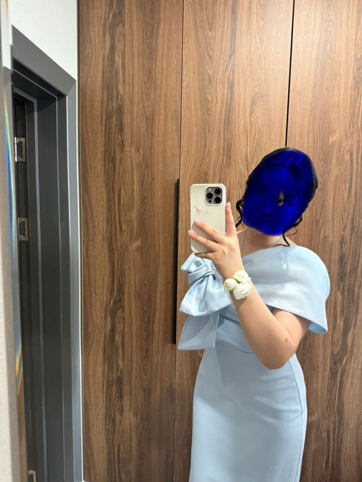 Платье вечерные