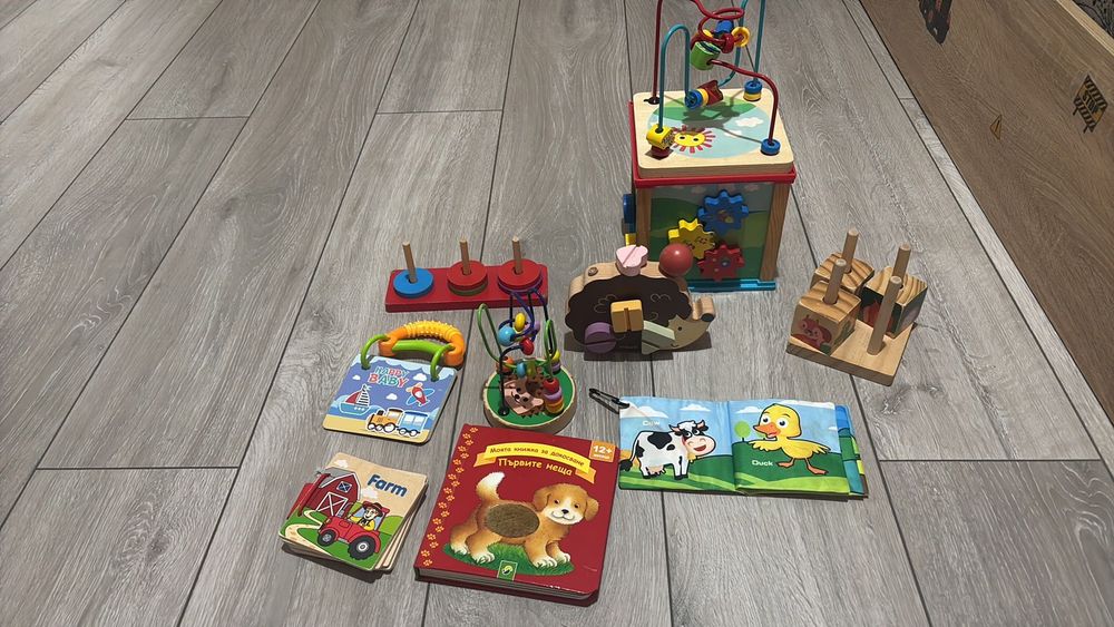 Лот дървени играчки