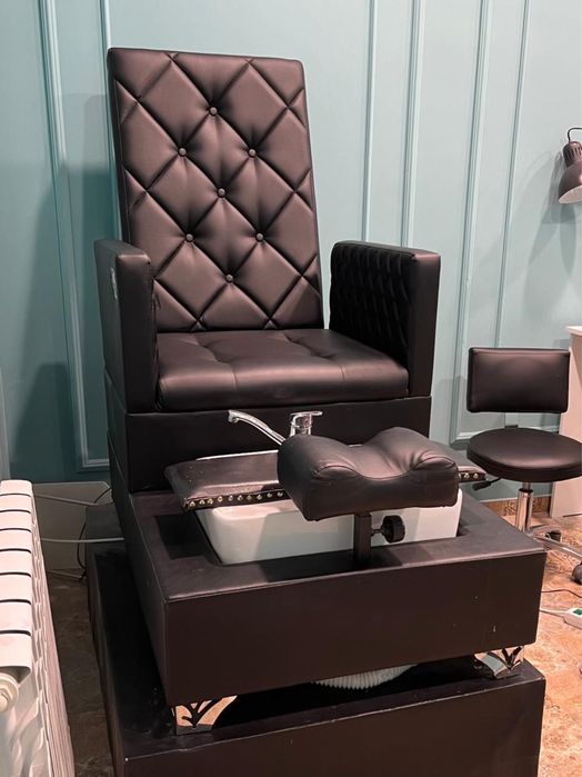 Продам педикюрное кресло