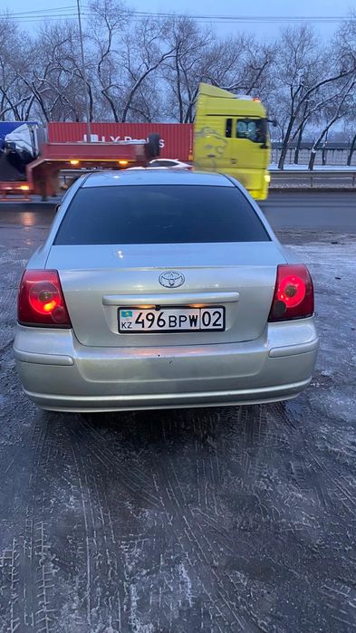 тайота avensis 2007