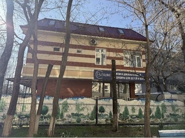 Продается нежилое помещение 2 соток Бобур 16