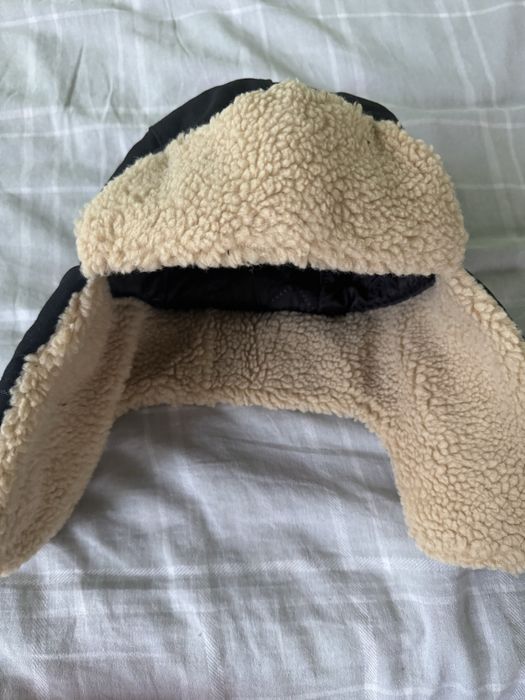 Зимна шапка, много топлеща