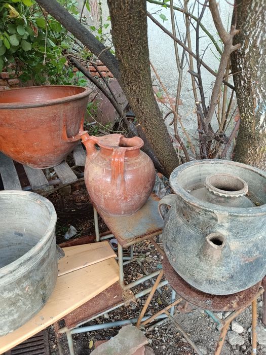 Антики- питуси ,делви,