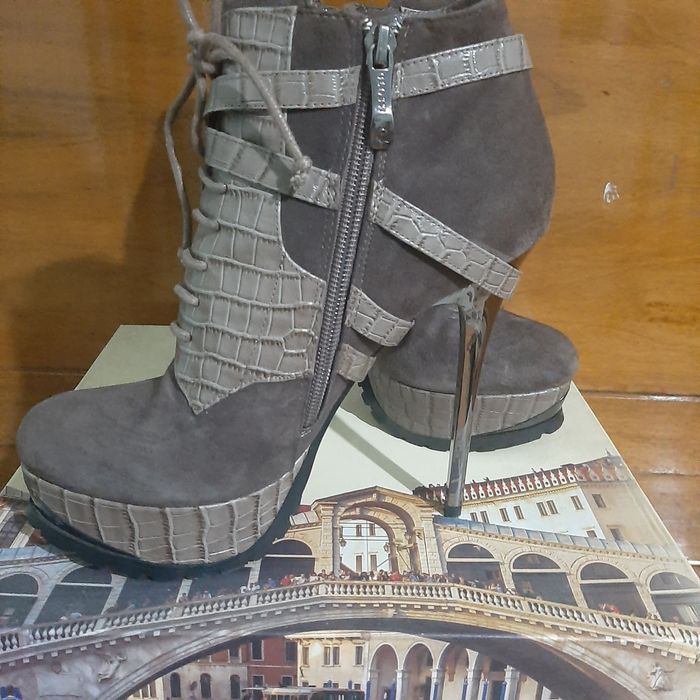 Продам ботильоны