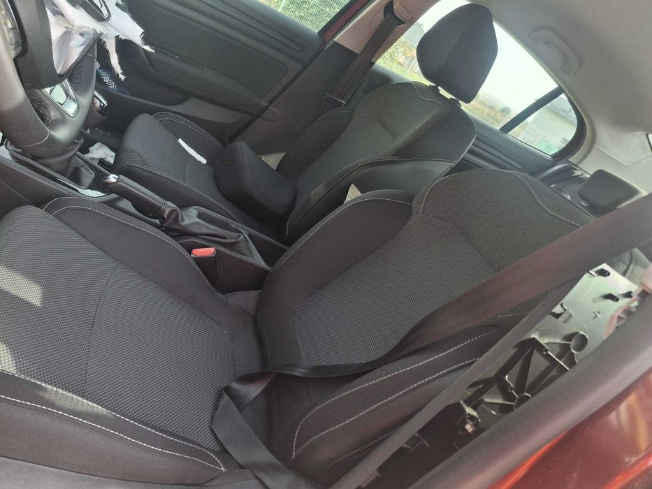 Dezmembrez Renault Megane 4 Sedan Facelift 1.3 TCE H5H-E4 140 cai