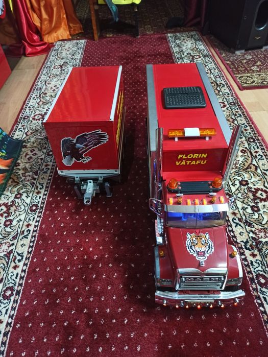 Camion convertit cu Radiocomanda Mack Bruder