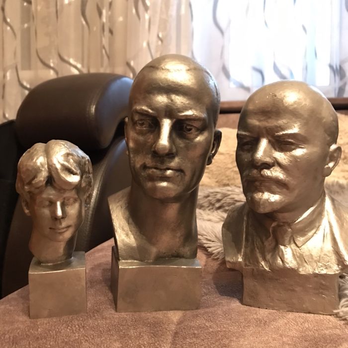 Бюст Ленин, Есенин, Маяковский