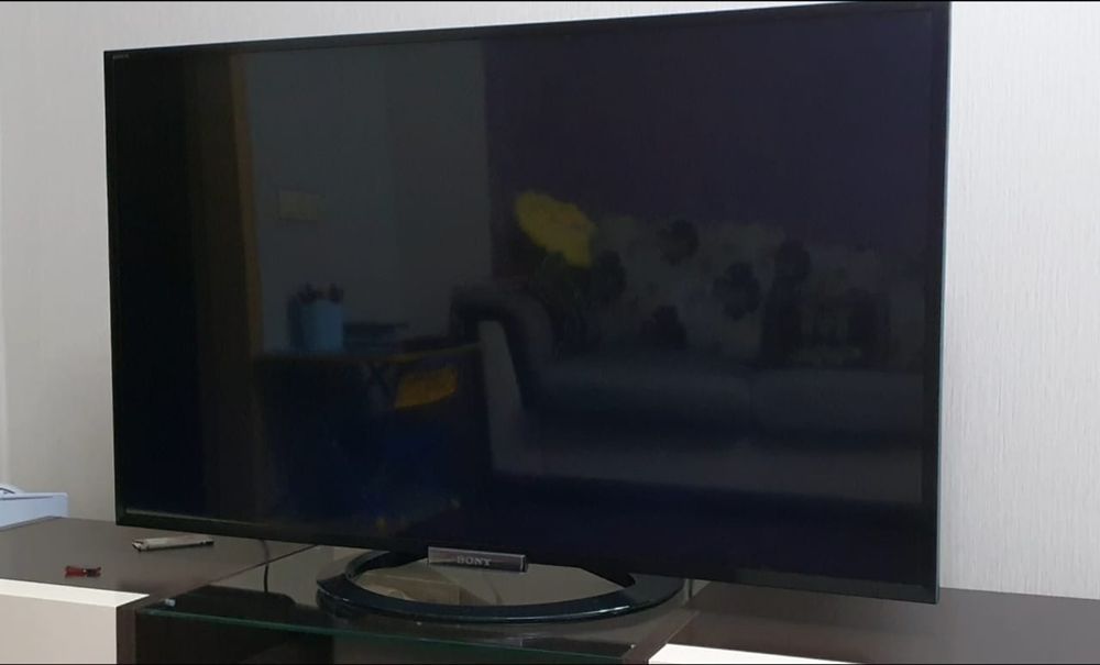 Продам телевизор Sony KDL - 47W808A