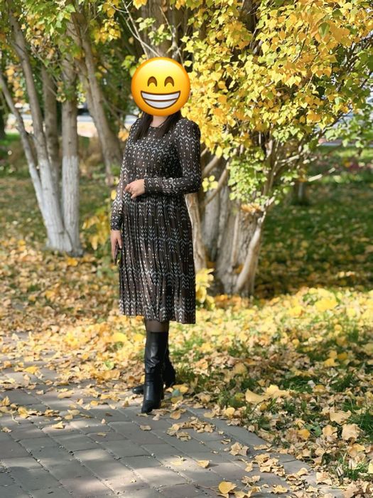 Продам платья и кастюм 2ка