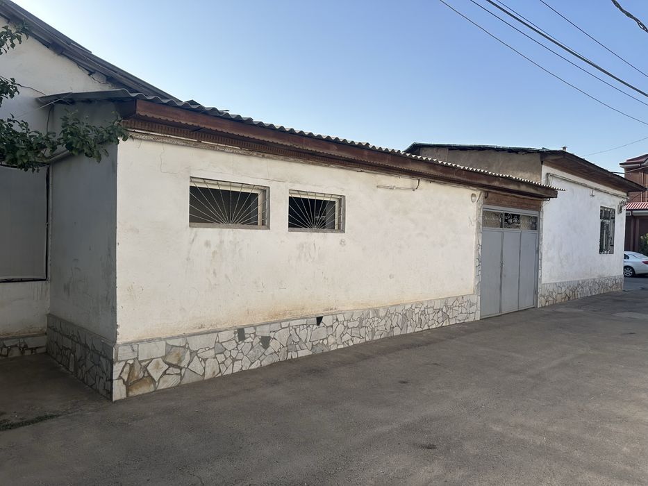 Яккасарой махаллада “торсовой” 2 сотхли ховли сотилади {Torsovoy}