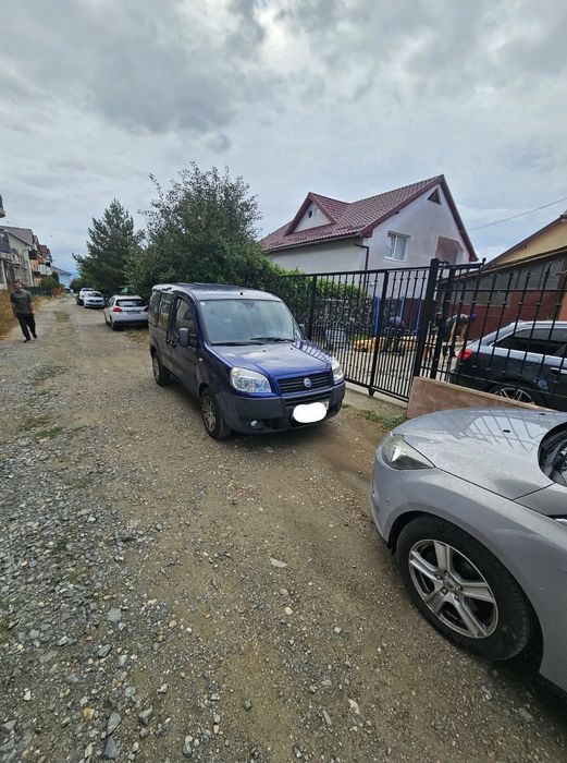 schimb cu mașina de 7 persoane