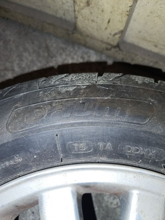 4 броя джанти 5х100 с летни гуми 195/65/ 15 цола