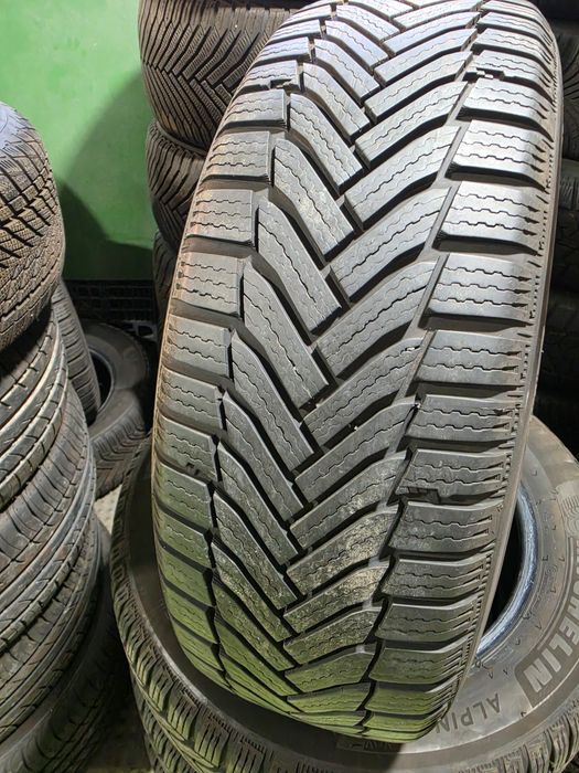 4 бр зимни 205/60/17 Michelin