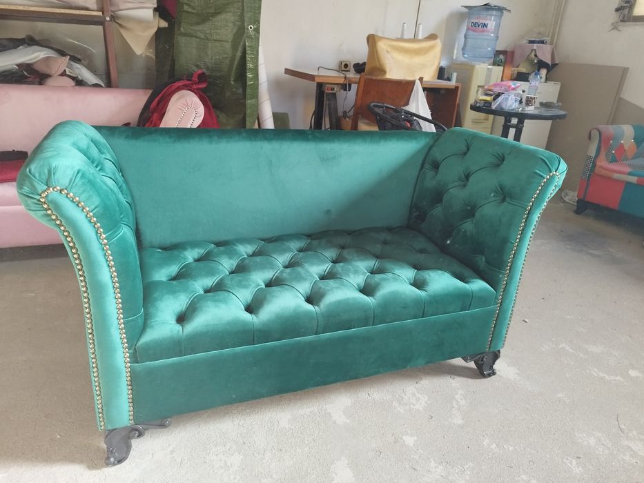 Диванче Честърфийлд - налично