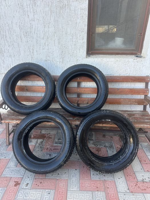 Комплект зимних шин Bridgestone