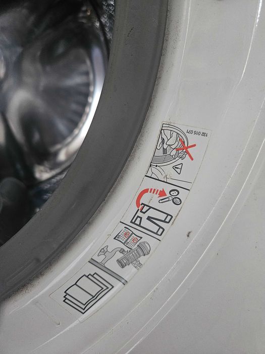 Пералня със сушилня AEG LAVAMAT L87695WD – 9 кг / 7 кг, 1600 оборота