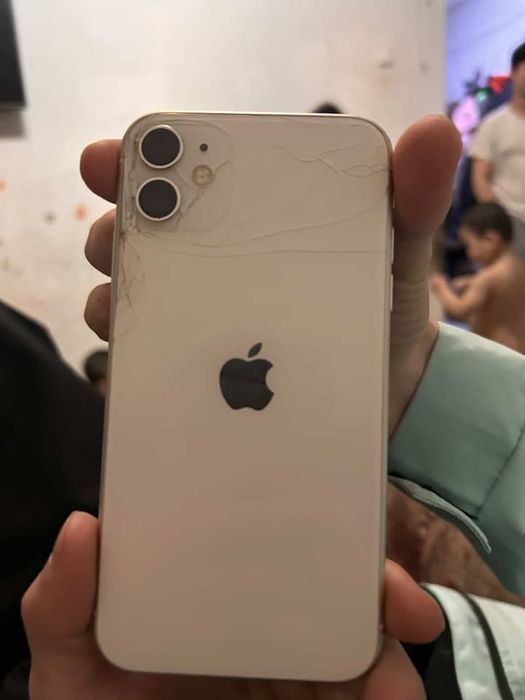 Айфон 11 64 гигабаит