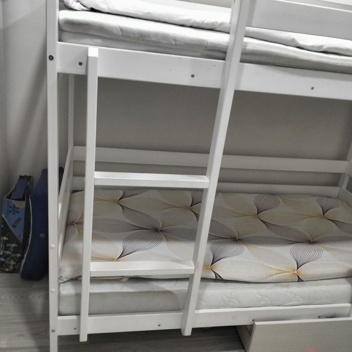 Продам двухъярусную кровать