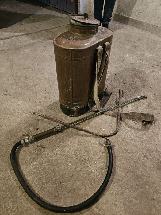 Стара немска,медна пръскачка-антика