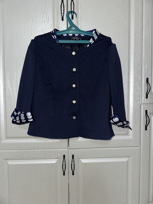 Костюм с юбкой