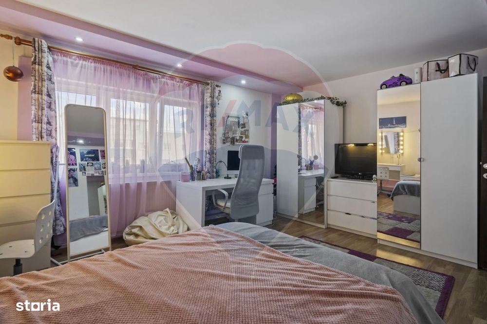 Apartament cu 4 camere de vânzare în zona Sebastian
