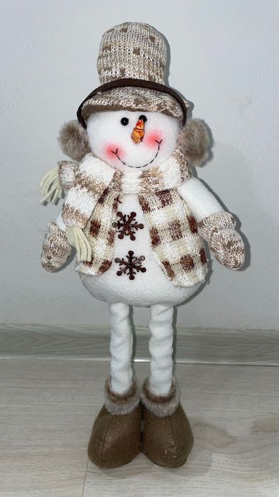 Снеговик новогодняя фигурка