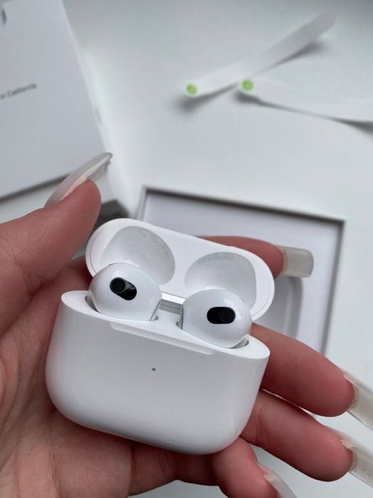 Airpods pro / 2.2 / Airpods 3 + чехол в подарок