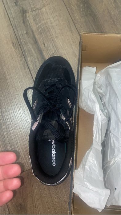 Продам new balance