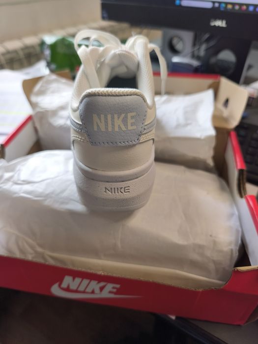 Nike mărimea 37,5