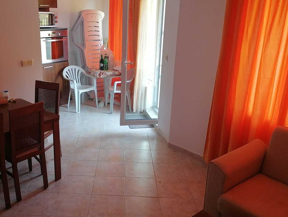 Дава се под наем Едностаен апартамент в с. Кошарица, Област Бургас - 42 кв.м за 320 € - Снимка #1