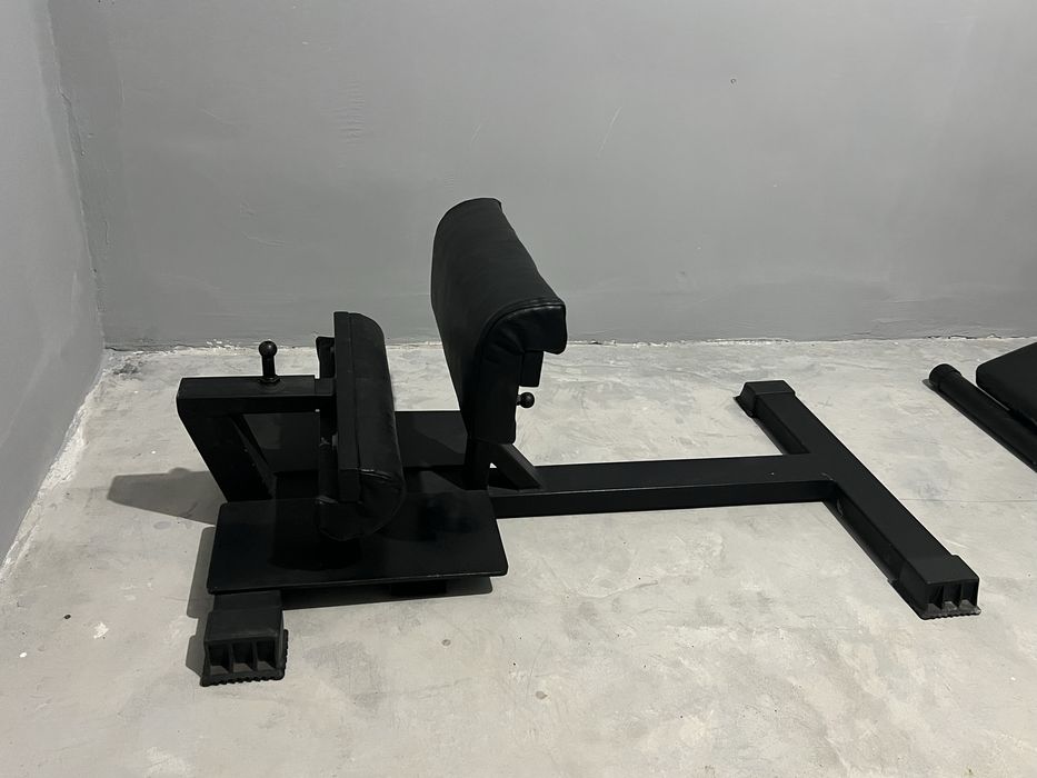 Тренажер для приседаний