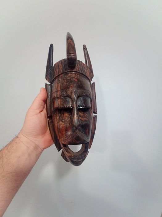 Автентична стенна маска от масивен абанос - 30 см, ръчна изработка