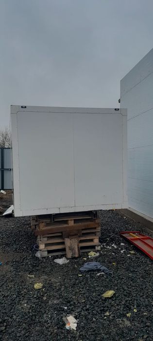 Продается Термобудка, длина 310, высота 2,0,